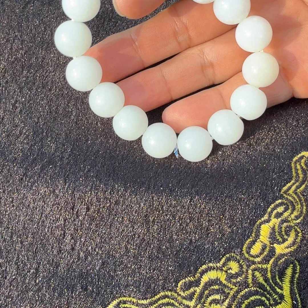 和田玉未镶嵌吊坠(不含链)