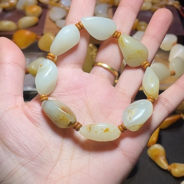 和田玉未镶嵌手链