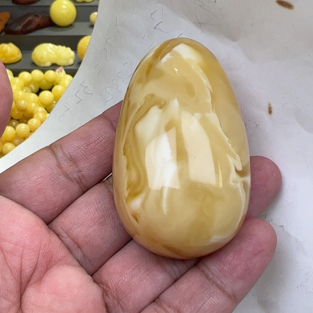 【闪购商品】琥珀裸石未镶嵌40.66克