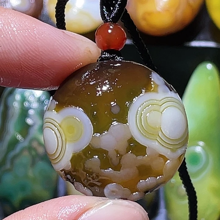 玛瑙/玉髓未镶嵌珠宝奇石