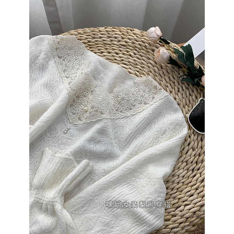 【春雾】法式温柔洋气减龄蕾丝V领打底衫女春季新款内搭别致独上衣