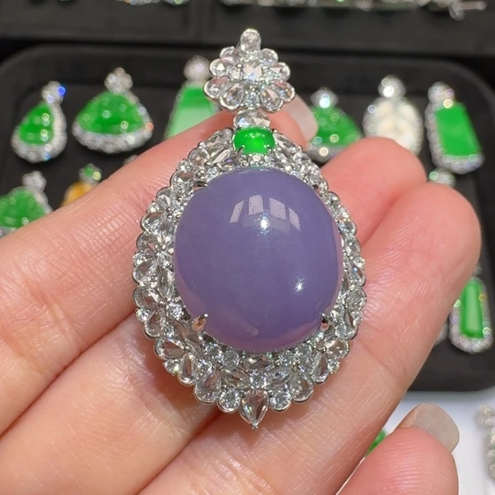 翡翠18K金镶嵌颈饰收到货48小时鉴赏期