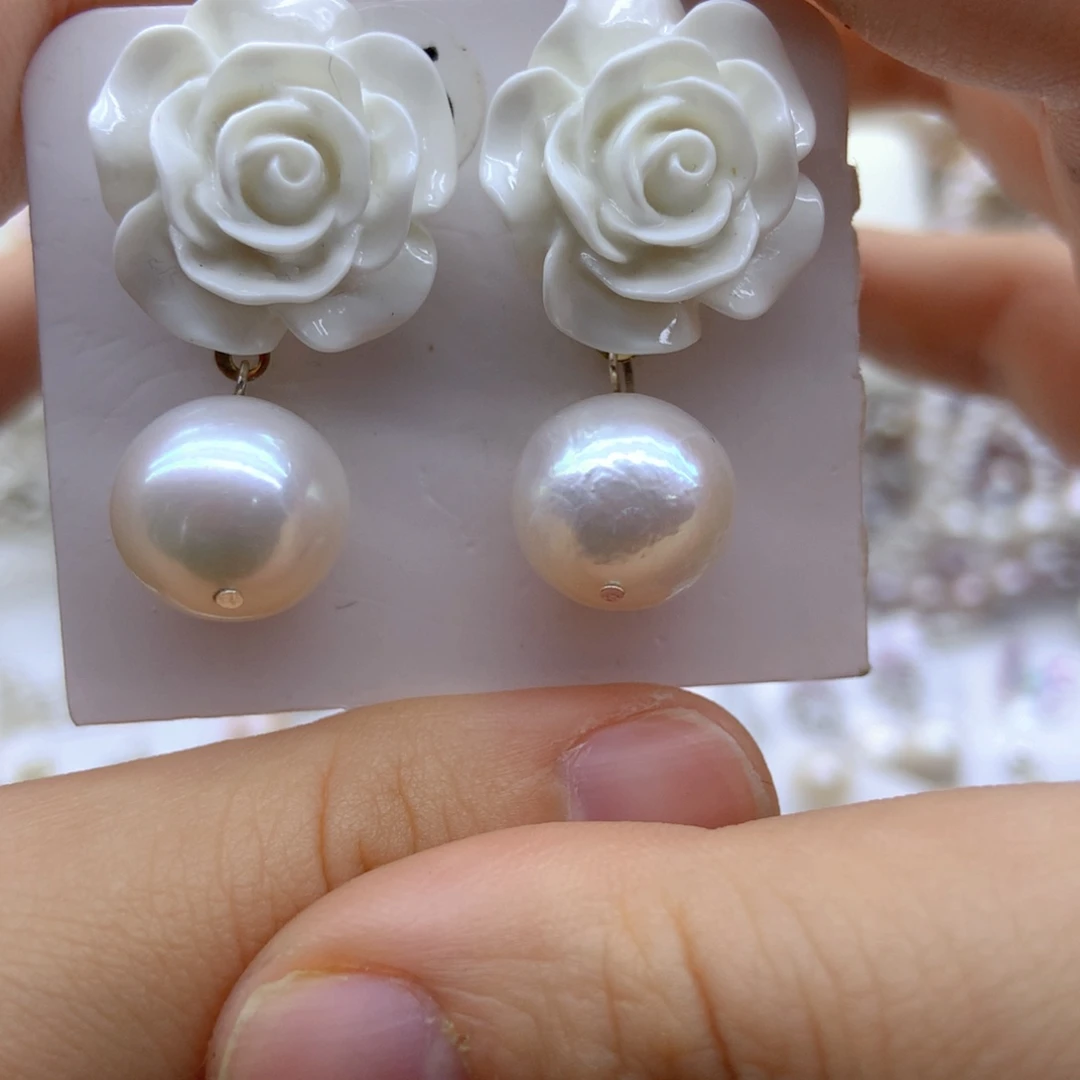 淡水珍珠未镶嵌耳饰