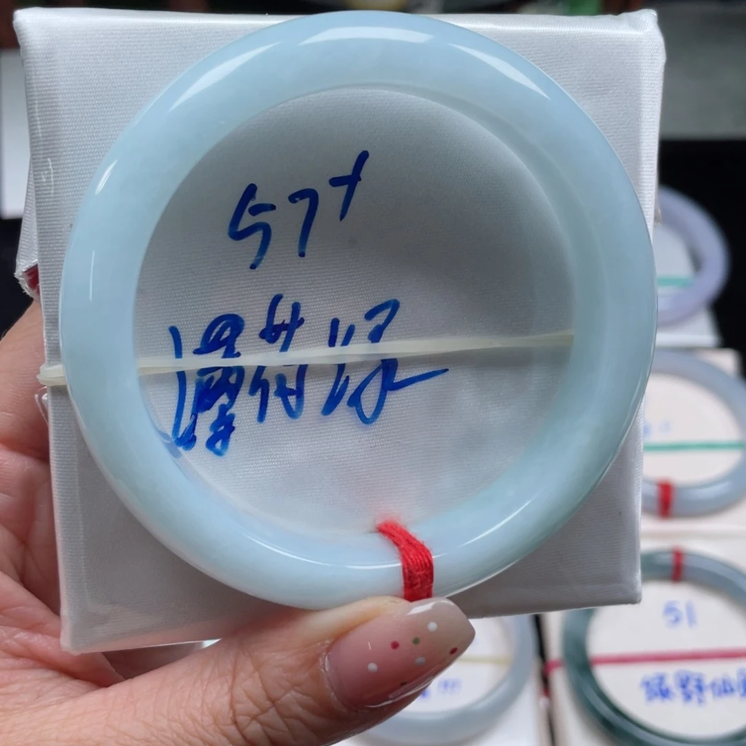 翡翠手镯未镶嵌缅甸翡翠手镯35