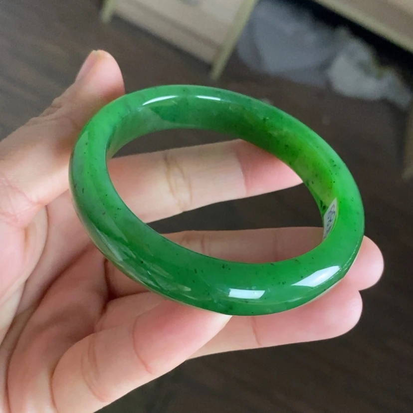 【闪购商品】未镶嵌手镯和田玉（碧玉）