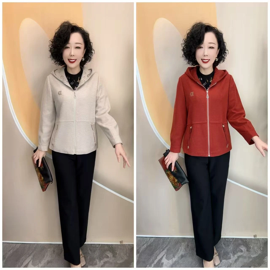 0805新款纯色连帽中老年妈妈加衬宽松大码时尚休闲帽外套，衣长65