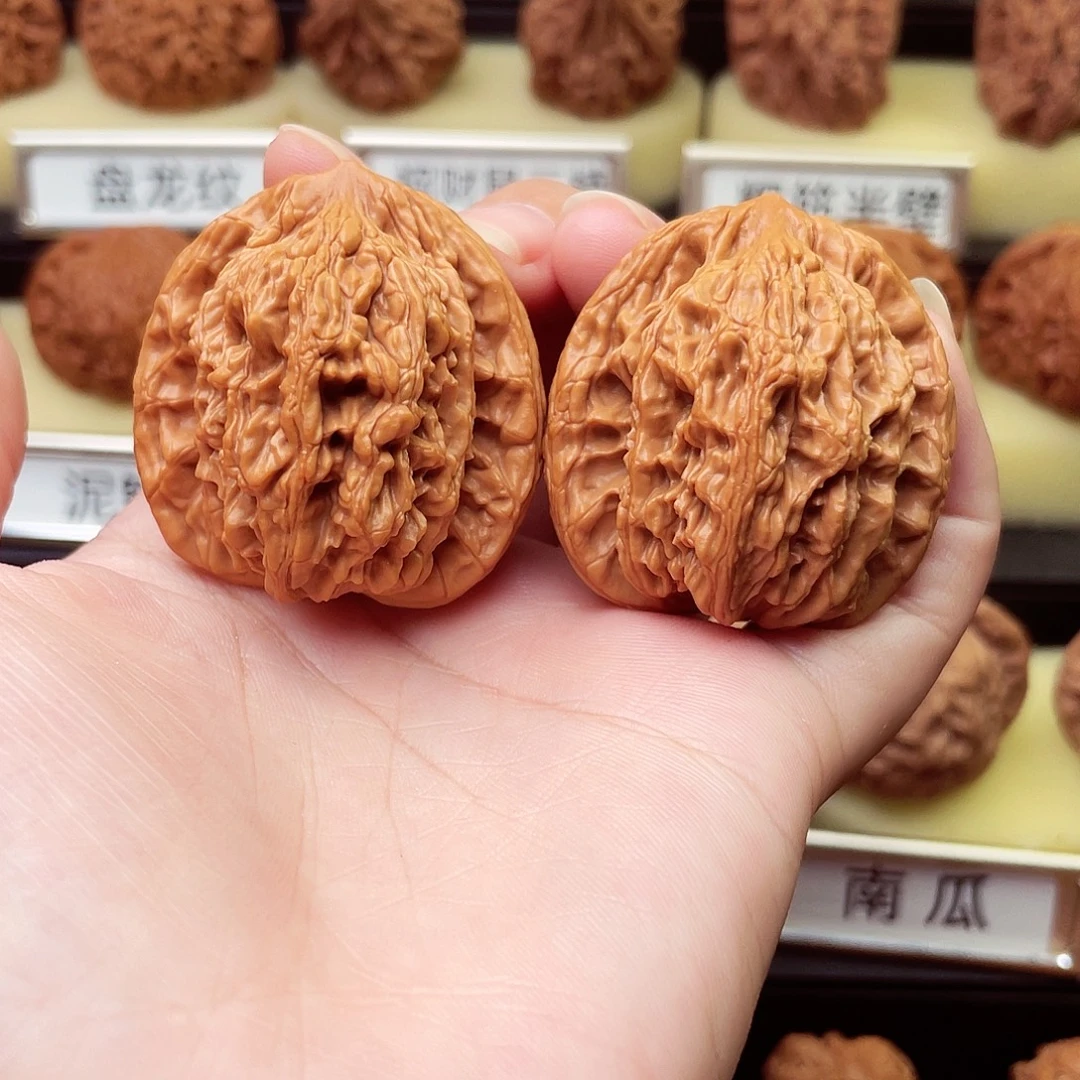 文玩核桃吊坠虎头39全品554