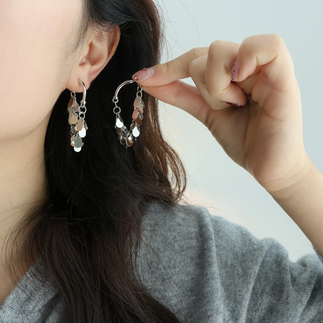 因缺斯汀饰品 铜合金耳饰 【爆闪亮片】银色圆片金属流苏耳环耳夹