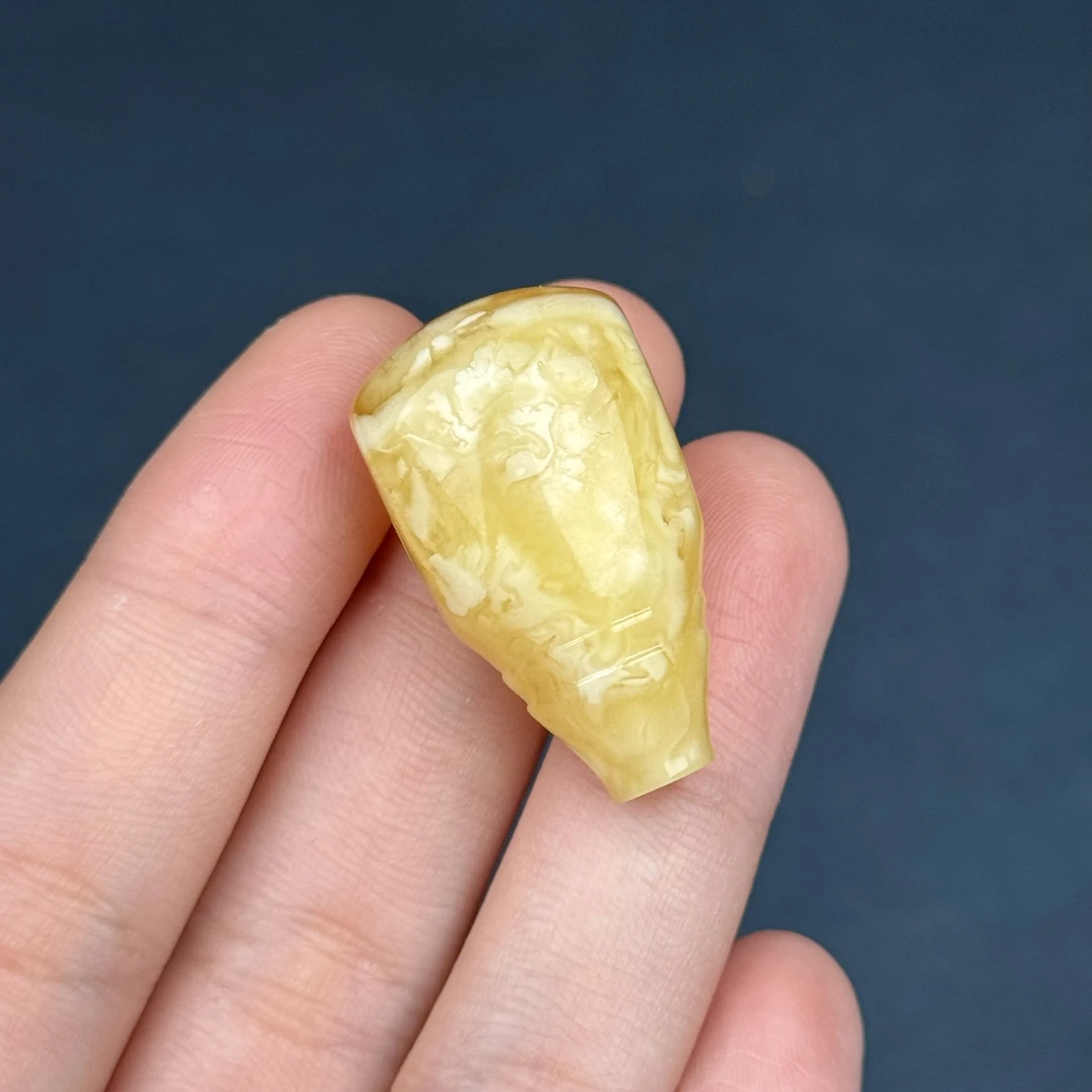 Z3651天然原矿蜜蜡 满蜡妖花三通18*31.7*16mm支持复检 假一罚四