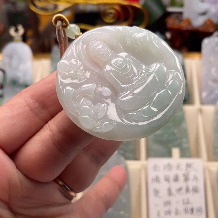 翡翠未镶嵌挂件玉