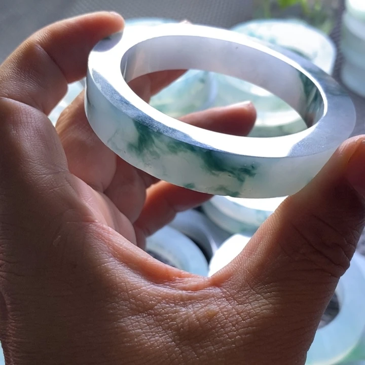 定制翡翠未镶嵌缅甸翡翠手镯缅甸翡翠手镯