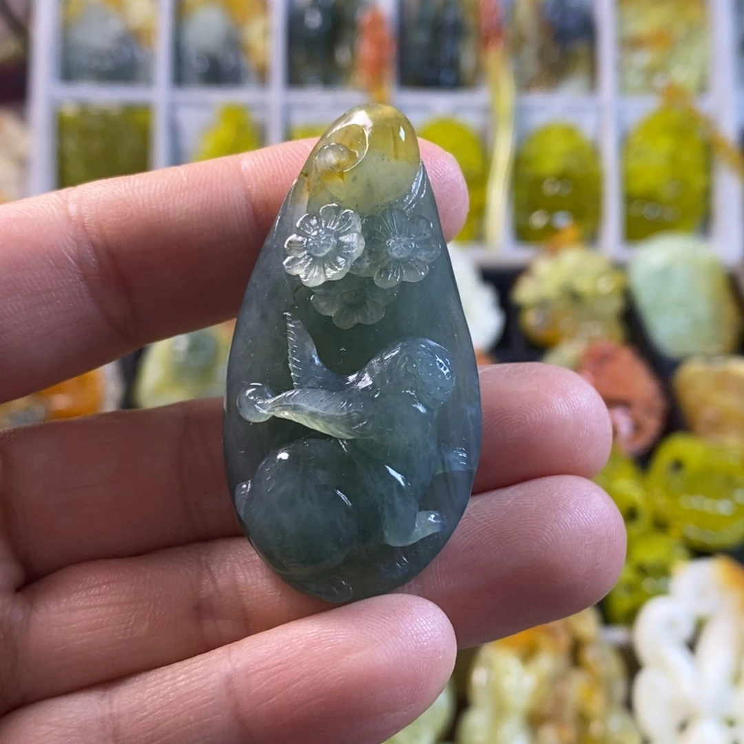 合金蛇纹石玉颈饰