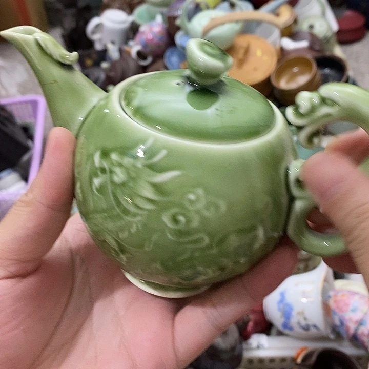 陶瓷艺术品及陶瓷壶壶