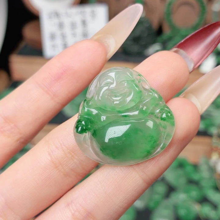 石英质玉（非洲翠）未镶嵌颈饰