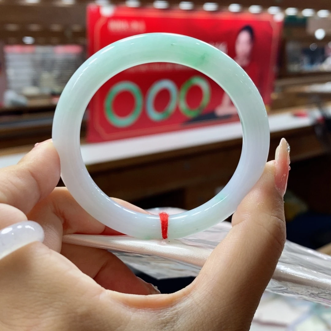 未镶嵌手镯翡翠翡翠