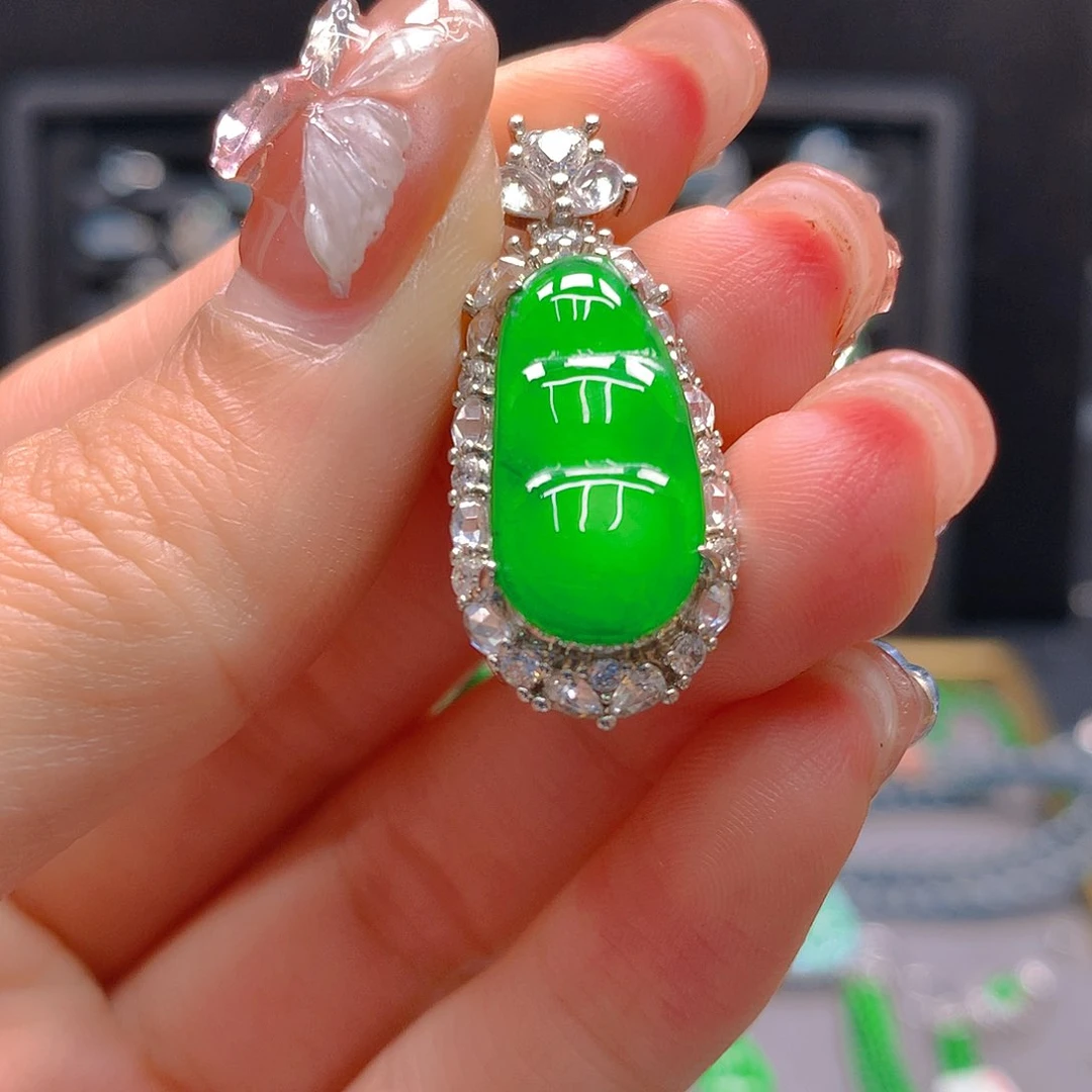 未镶嵌翡翠耳饰天然翡翠