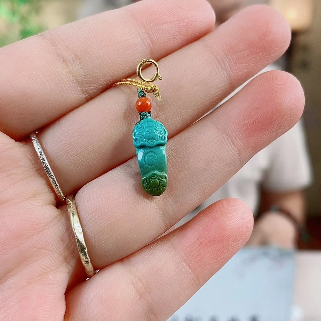 未镶嵌绿松石珠宝奇石