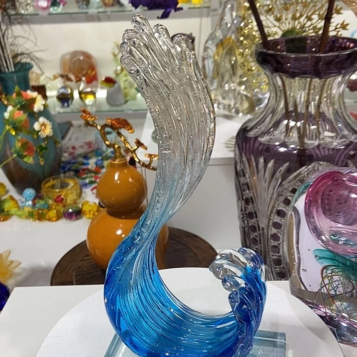 风生水起蓝色琉璃摆件