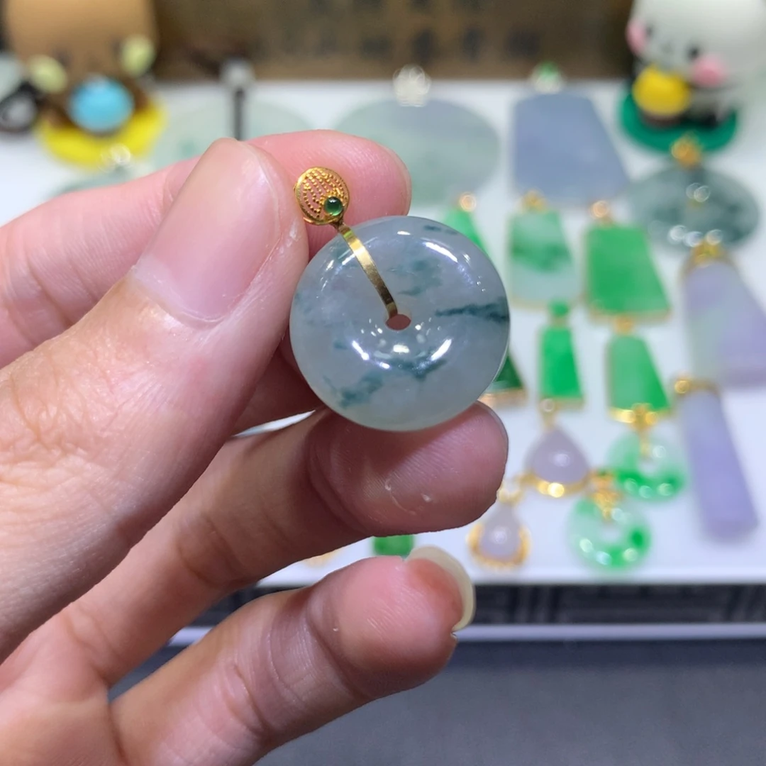 翡翠18K金镶嵌吊坠(不含链)