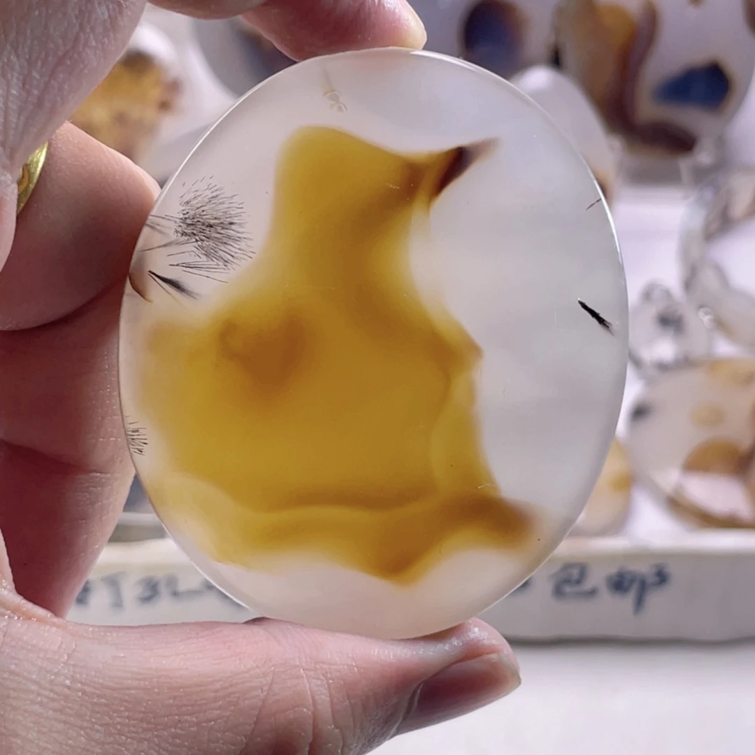 玛瑙/玉髓未镶嵌珠宝奇石