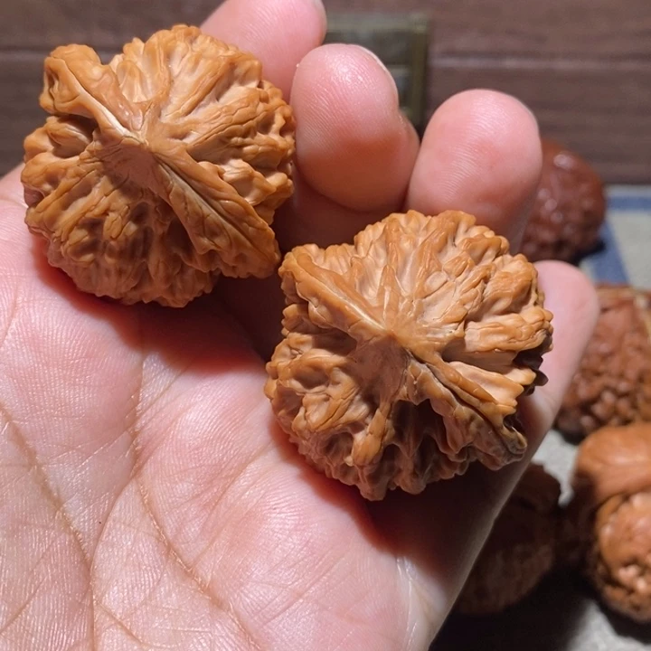 老***戈把件文玩核桃核桃