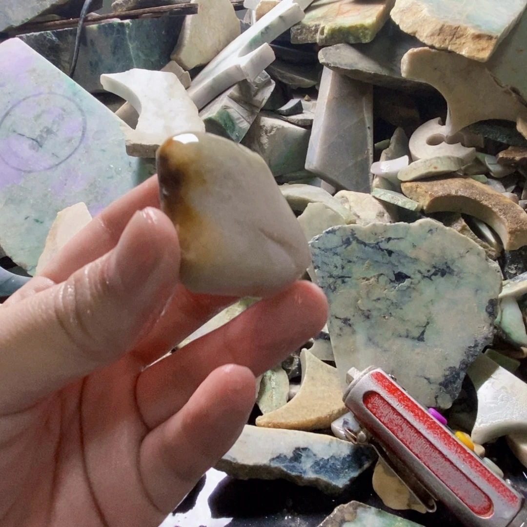 翡翠未镶嵌颈饰天然