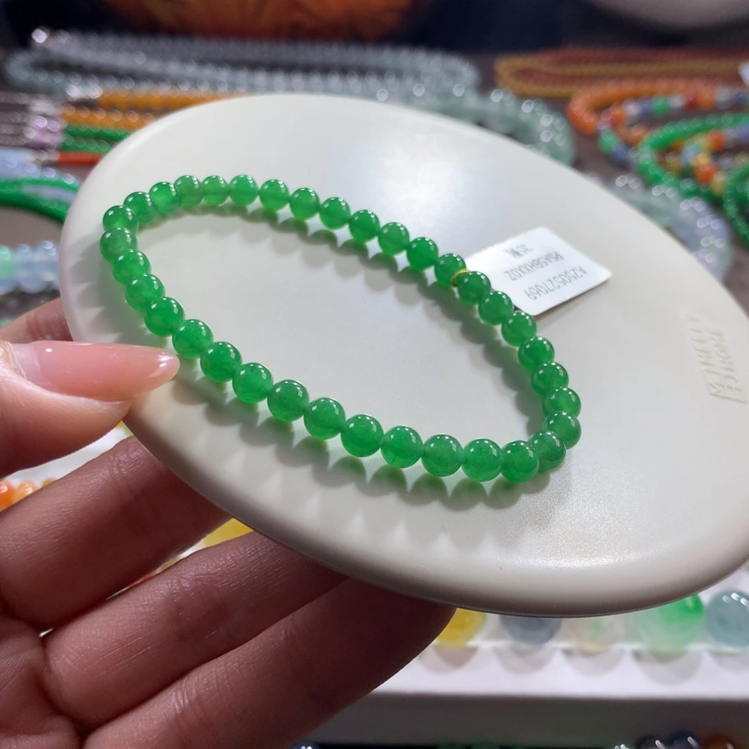 翡翠未镶嵌手链胶润满色阳绿卡5