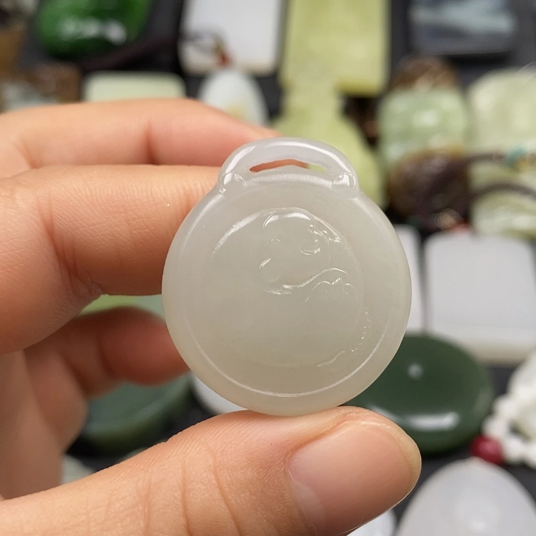 和田玉未镶嵌颈饰