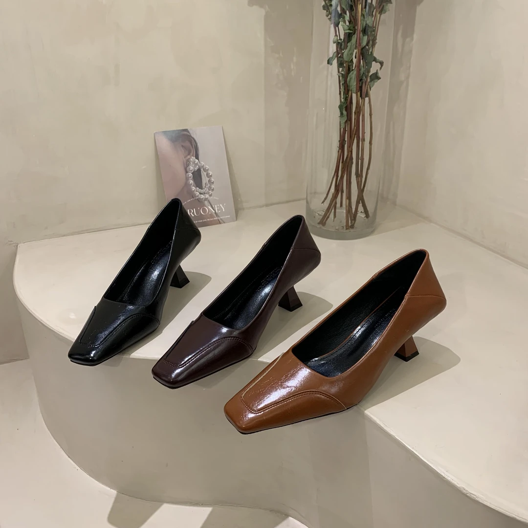 春款低跟小香风拼接高跟鞋春秋新品法式浅口细跟黑色