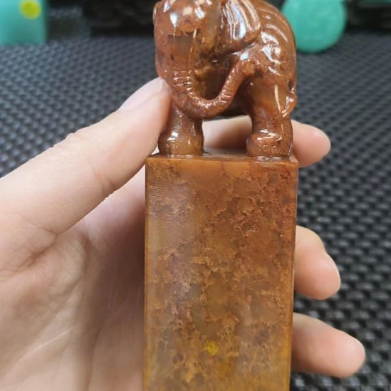 寿山石印石太平有象