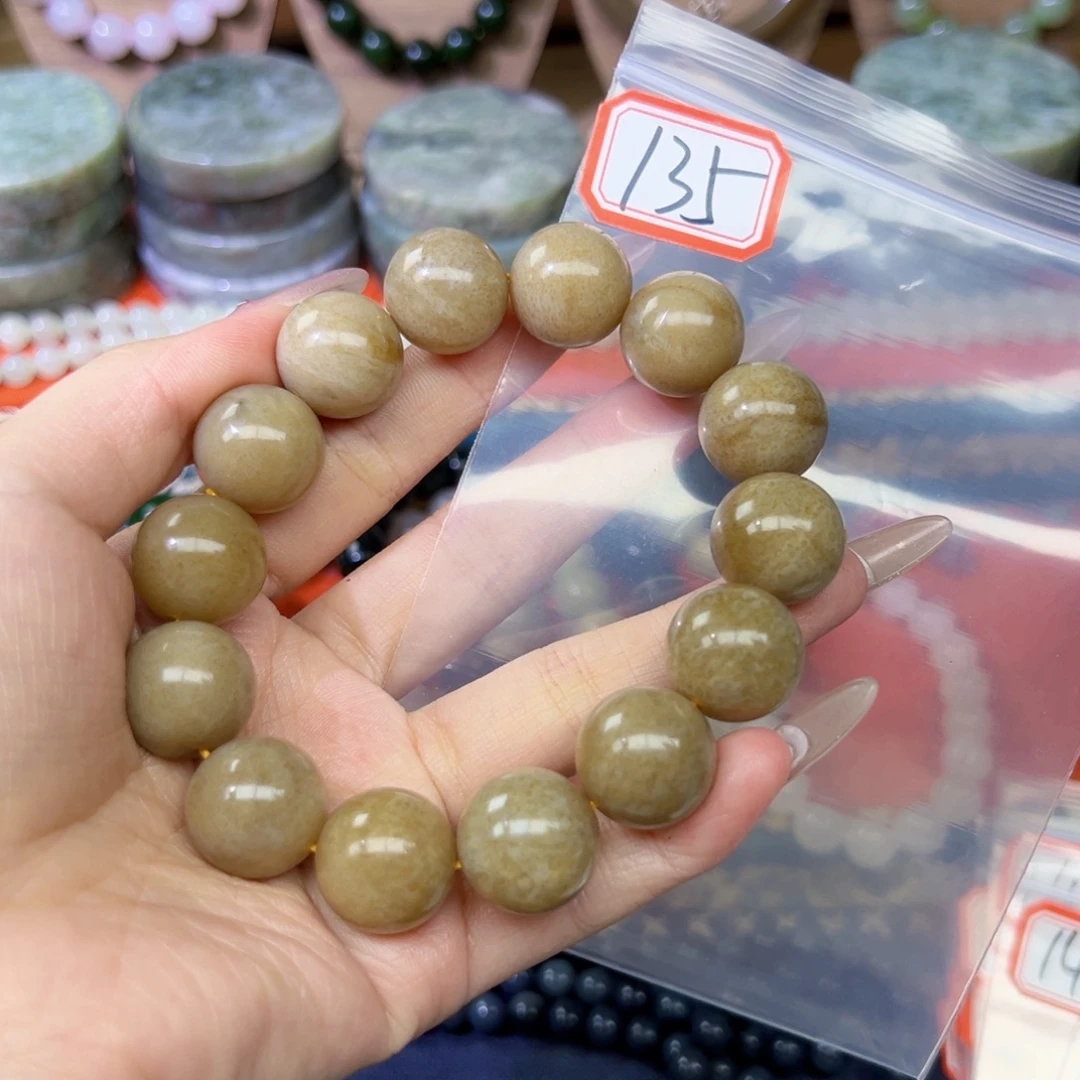 和田玉未镶嵌珠宝半成品