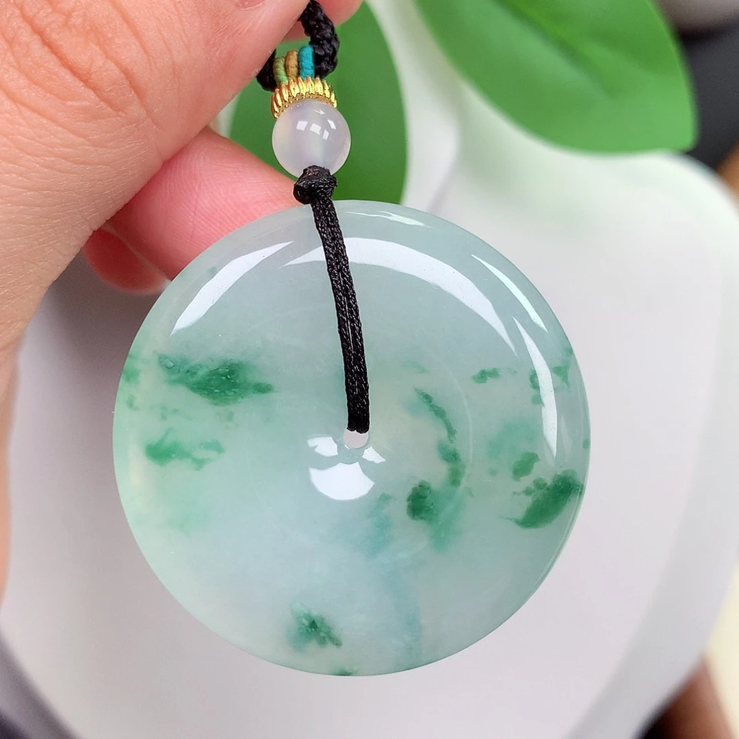 颈饰未镶嵌翡翠平安扣 38.2x5.9mm