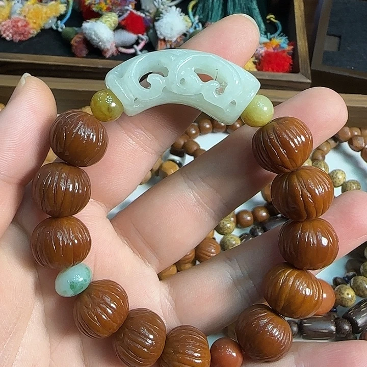 翡翠未镶嵌手链翡翠弯管猴头手串