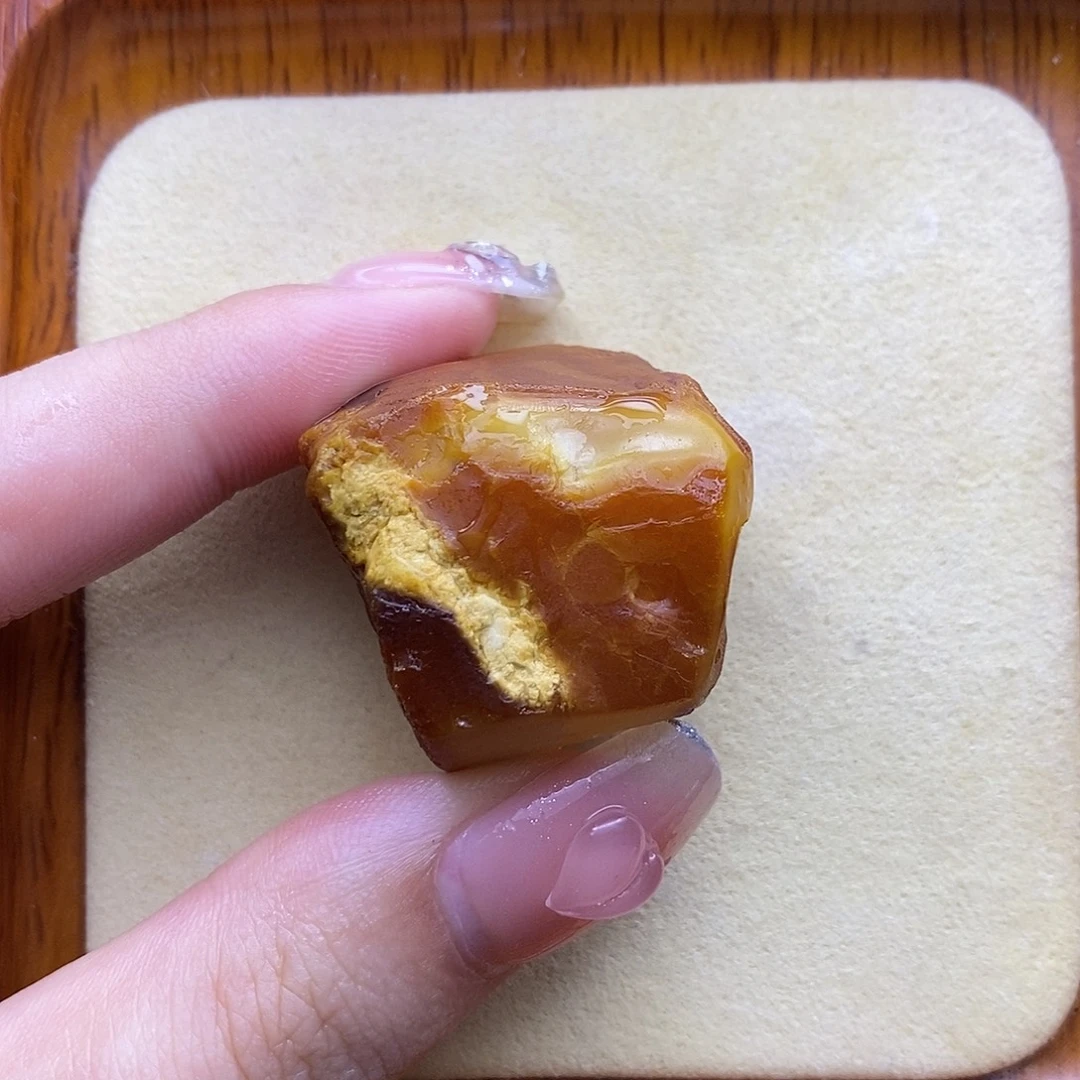 定制琥珀未镶嵌陈