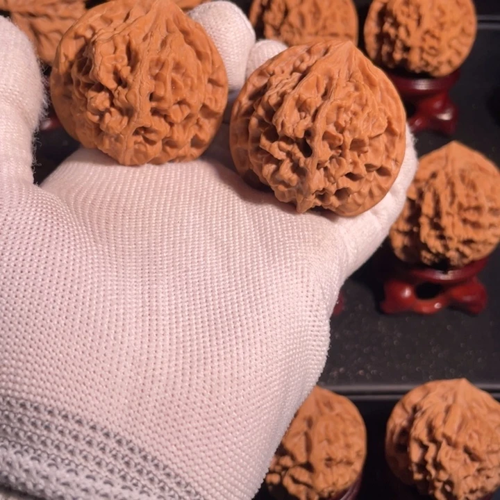 文玩核桃吊坠43官帽