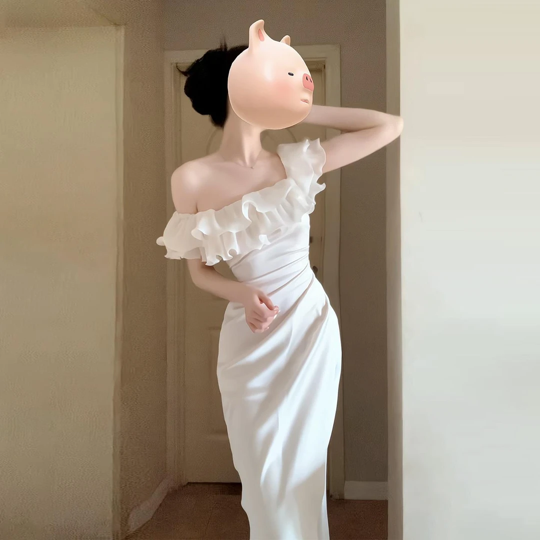 法式荷叶边白色露肩连衣裙子女夏季2025新款爆款纯欲后妈包臀长裙