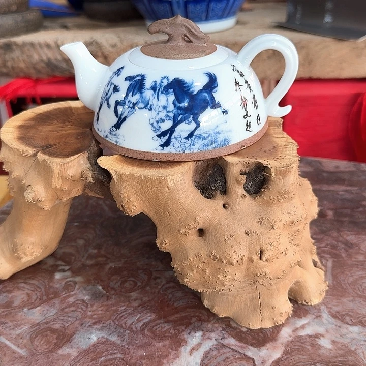 主人杯一个,瓷。。品茗瓷
