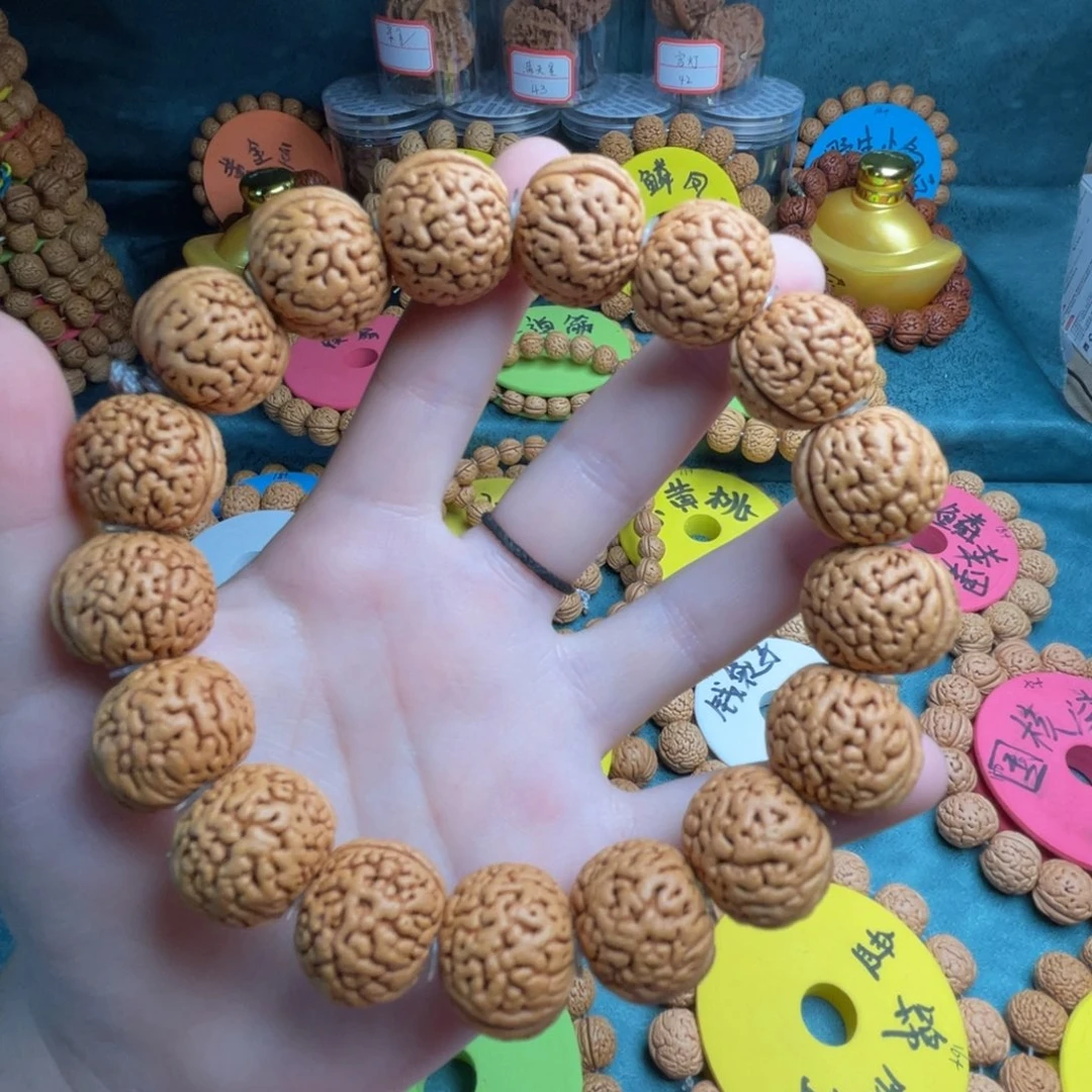 桃核手串盘龙纹手持