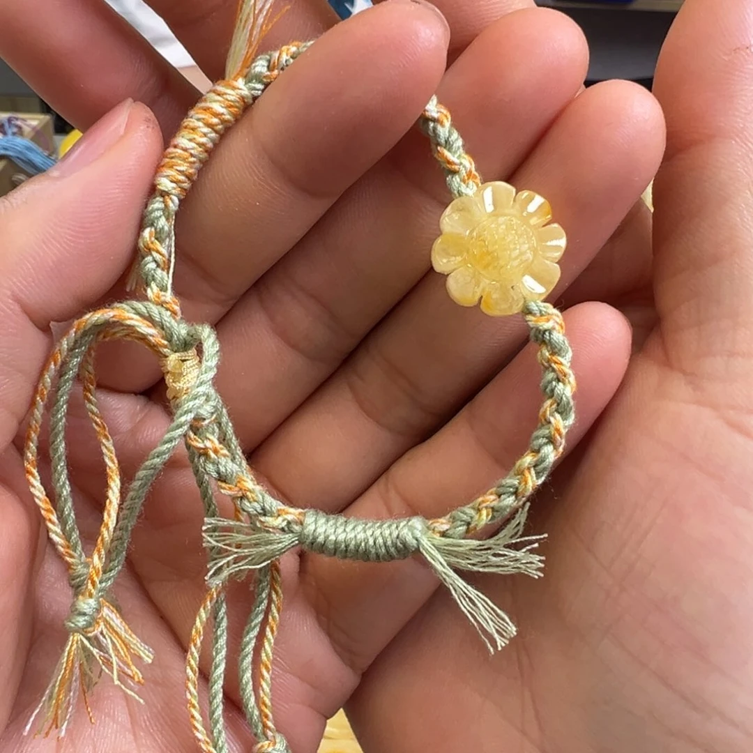 蜜蜡裸石未镶嵌蜜蜡