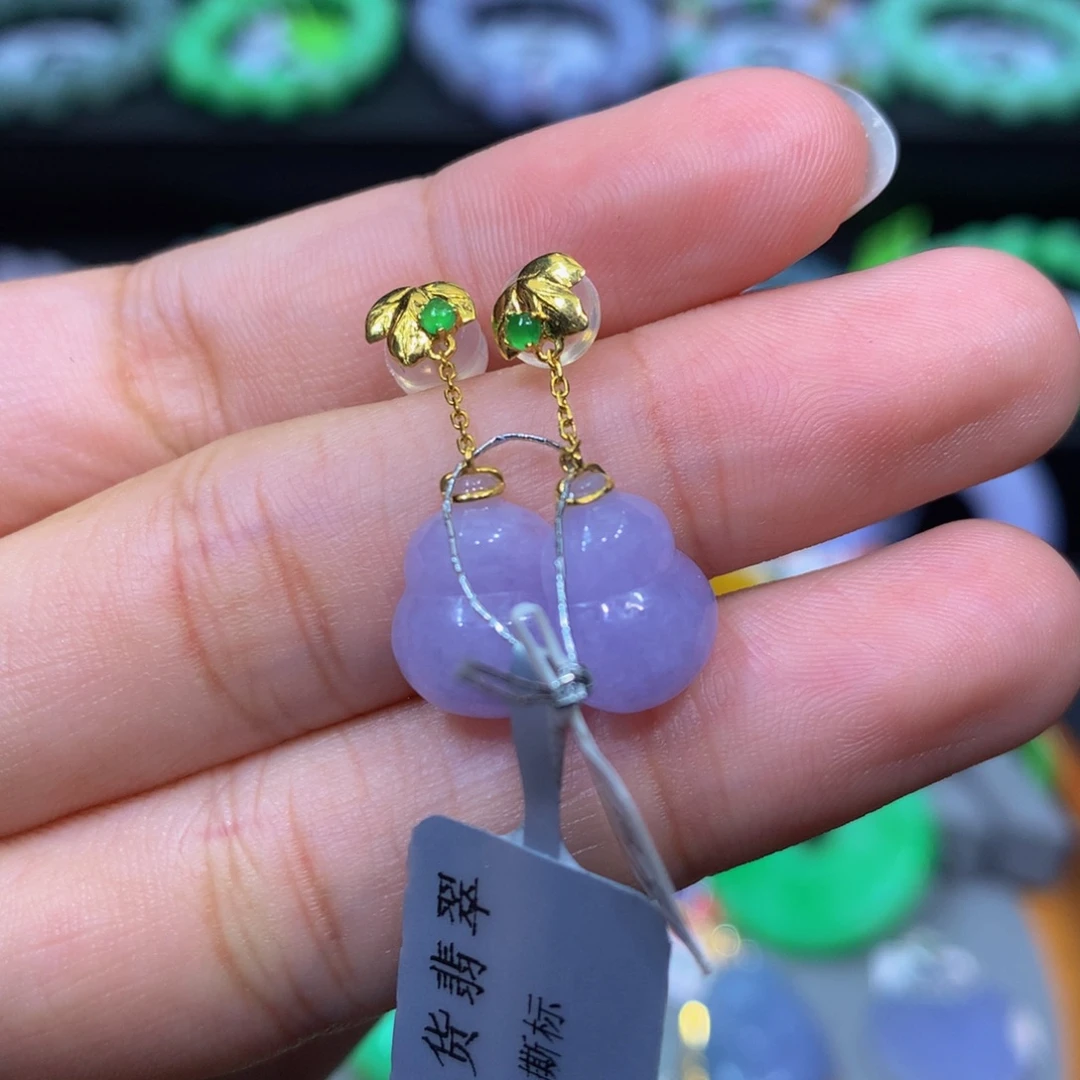 翡翠18K金镶嵌颈饰翡翠