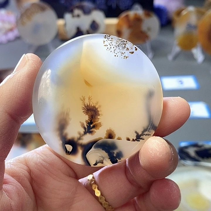 玛瑙/玉髓未镶嵌珠宝半成品