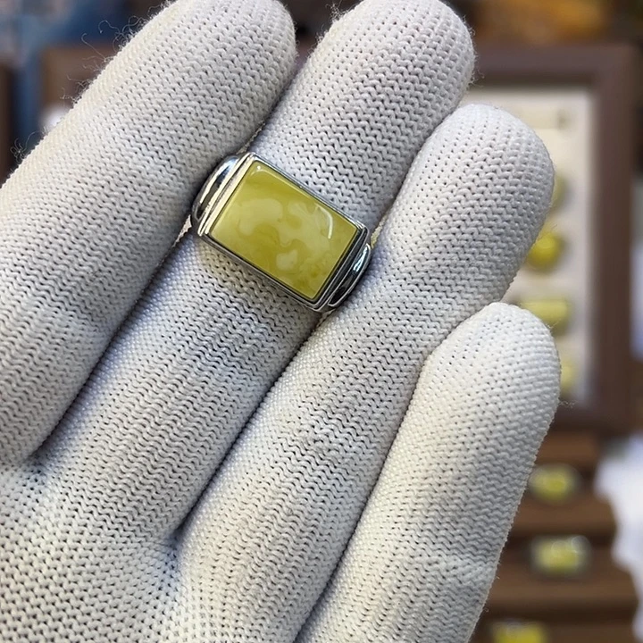 小***哥琥珀银S925镶嵌戒指琥珀蜜蜡镶嵌戒指