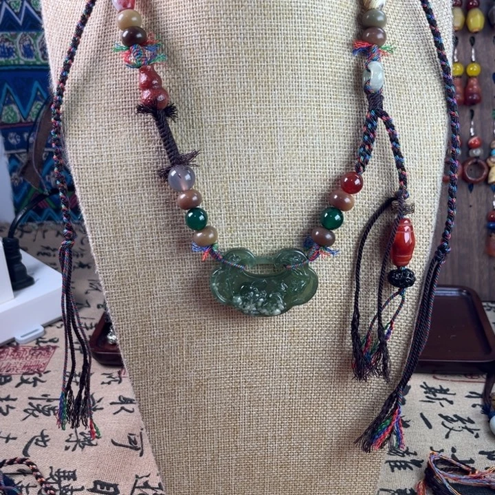 玛瑙/玉髓未镶嵌颈饰