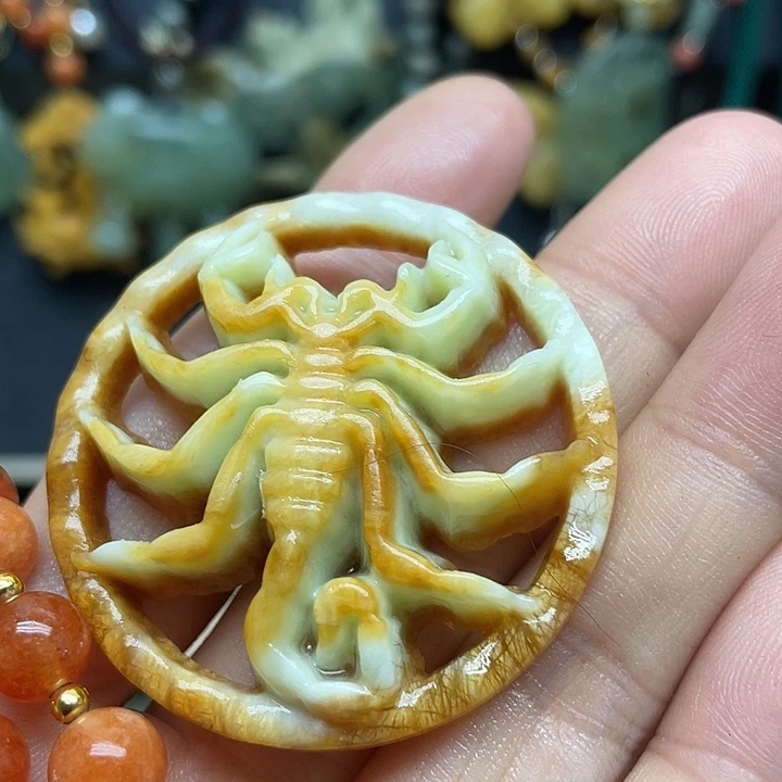 未镶嵌蛇纹石玉颈饰