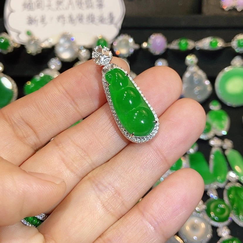 【闪购商品】翡翠18K金镶嵌颈饰天然翡翠
