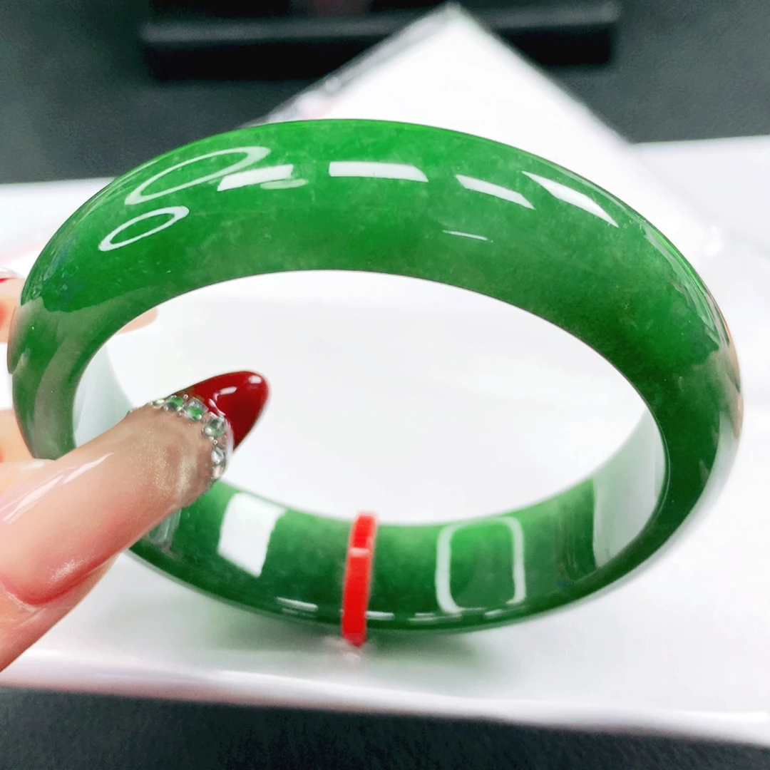 翡翠未镶嵌手镯57