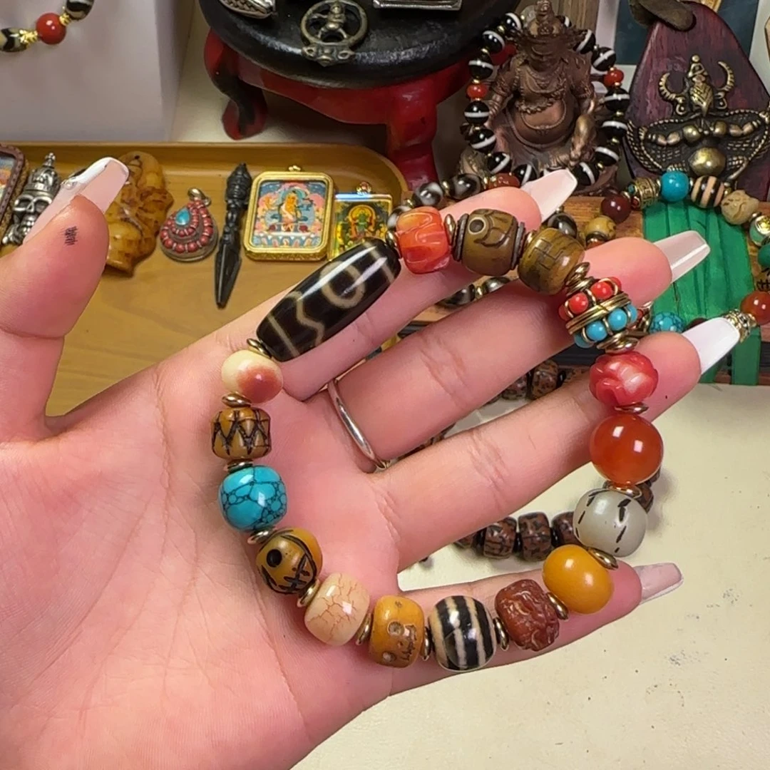 嘉***馆大叶紫檀（黑酸枝木类）