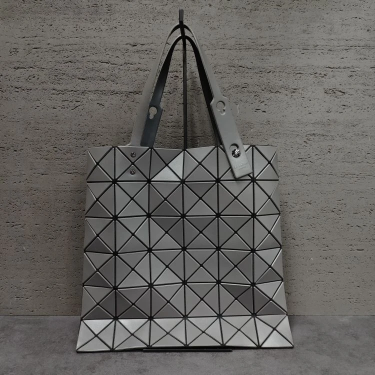 99新/三宅一生/C14307690980/[251102zbb]