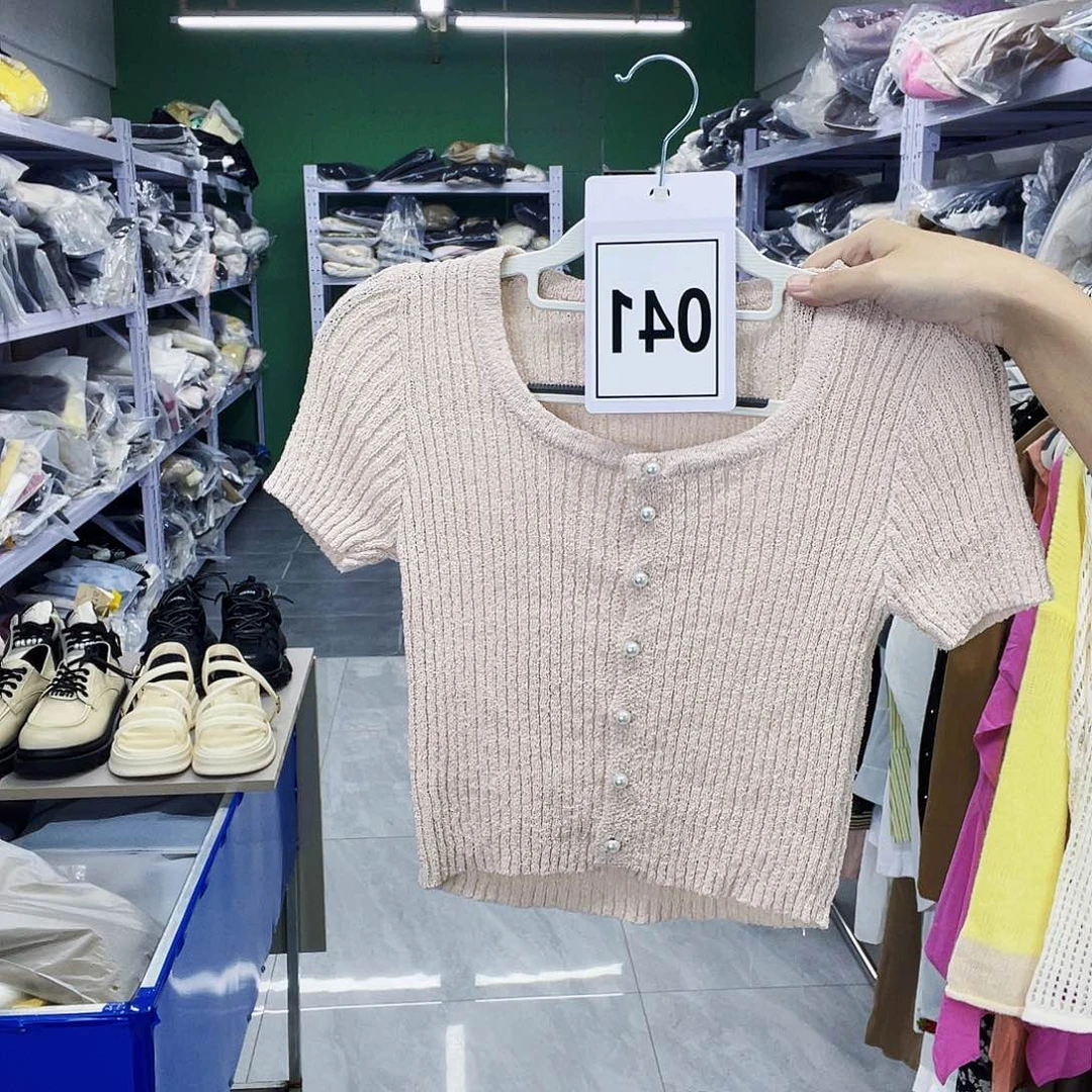新疆包邮霖睿优品轻奢女装