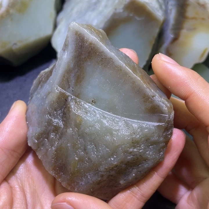 和田玉（糖玉）未镶嵌珠宝半成品